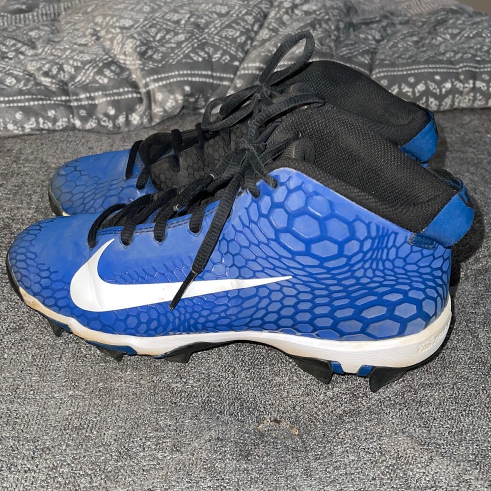 Youth Nike Fastflex T856 Cleats sz 5.5Y